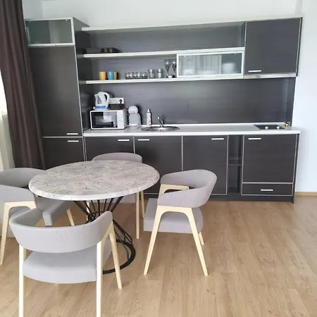 Millennium Complex מלון דירות 4*